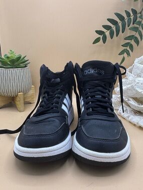 Adidas Hoops Mid Kids High-Top Sneakers Black White Youth Size 4‎